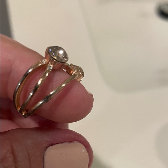 FREE w bundle rose Gold cross cross Swavorski Women's Ring costume jewelry - Picture 7 of 7